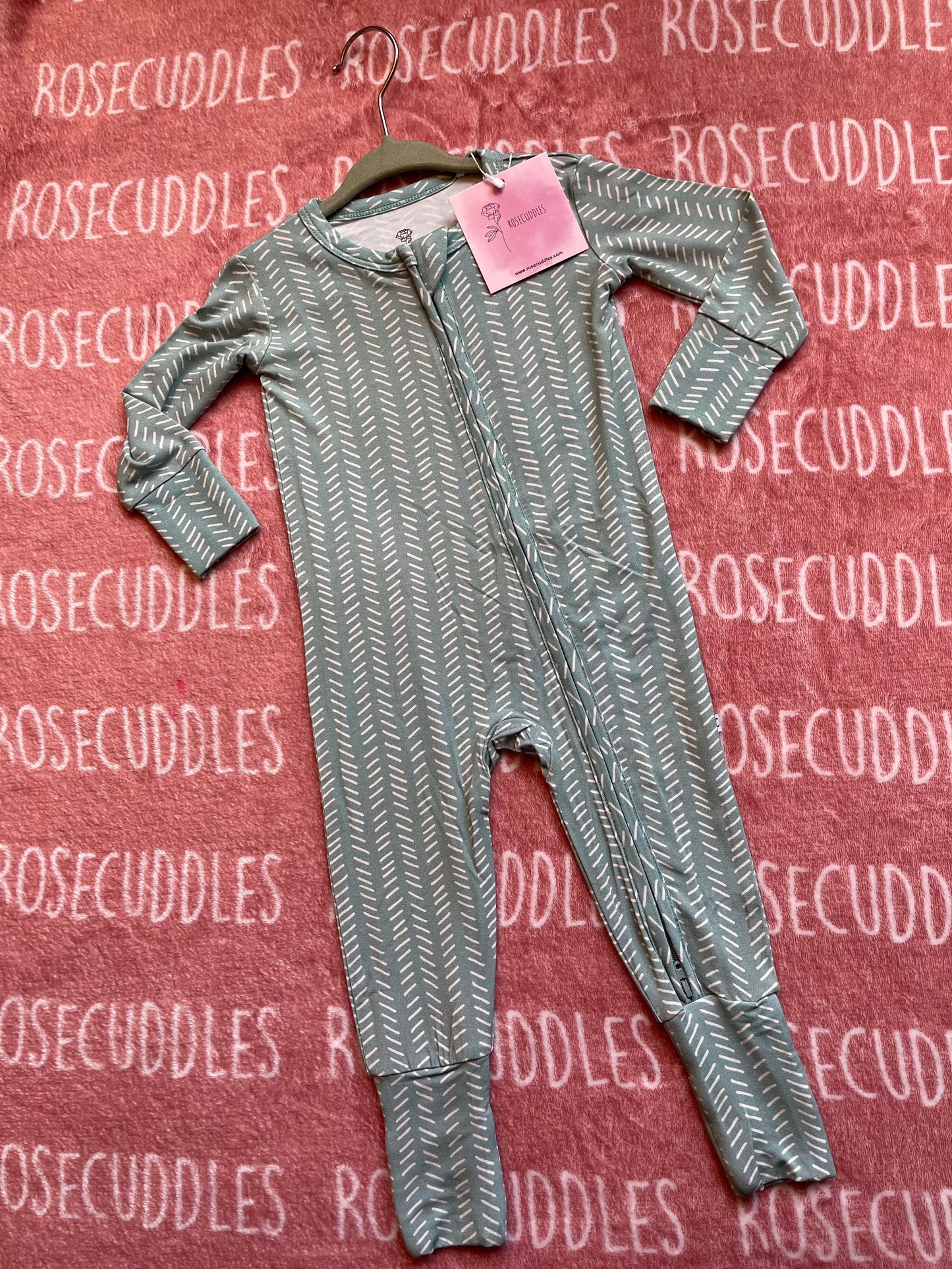 *ROSECUDDLES BAMBOO - Green Stripe - Zippy