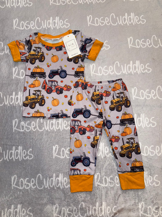 Tractor Pumpkin Set