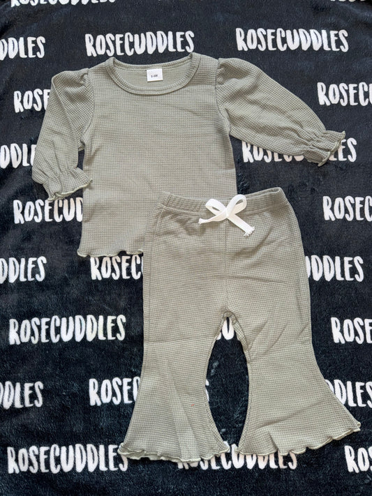 Sage Waffled Flare Set