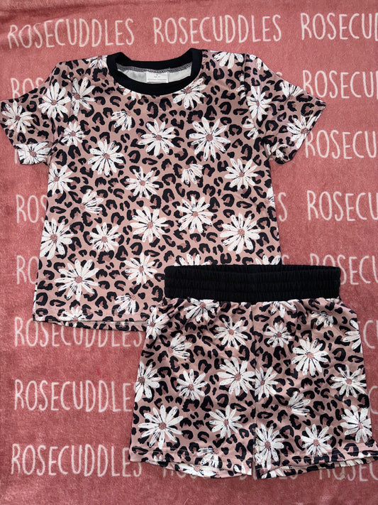 Leopard Daisy Slouchy Set