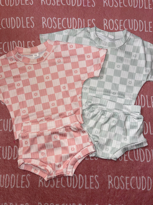 Checkered Daisy Slouchy Sets